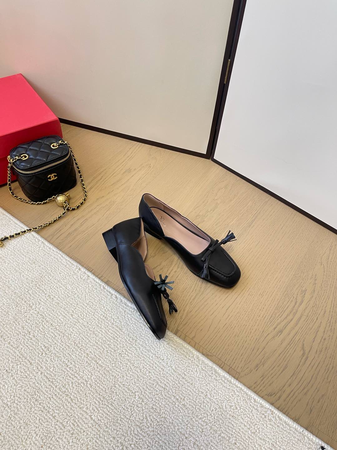 LuxluxHouse Best Quality Valentino Women Shoes