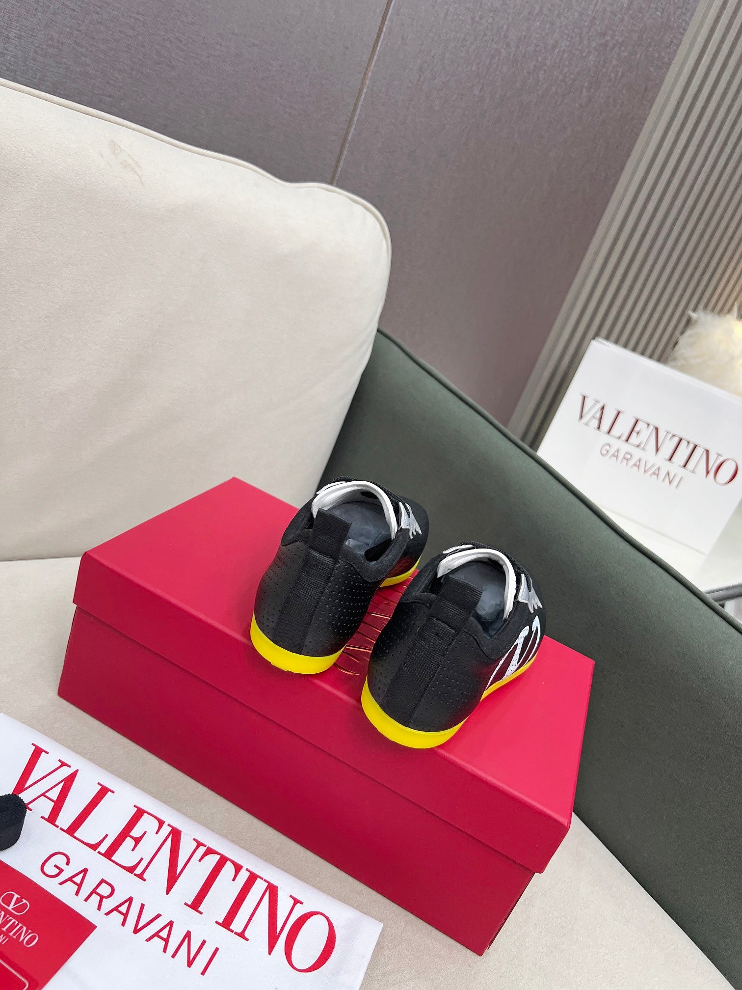 LuxluxHouse Best Quality Valentino Women Shoes