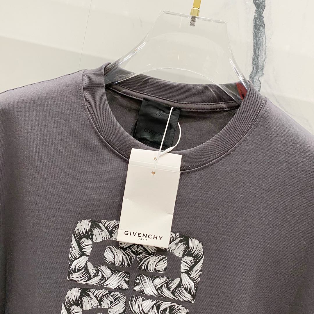LuxluxHouse Best Quality Clothes Givenchy T-shirt
