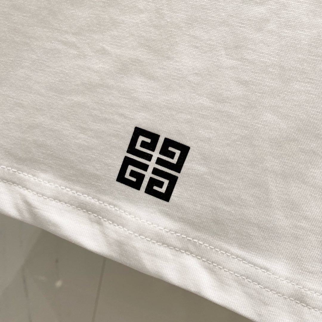 LuxluxHouse Best Quality Clothes Givenchy T-shirt