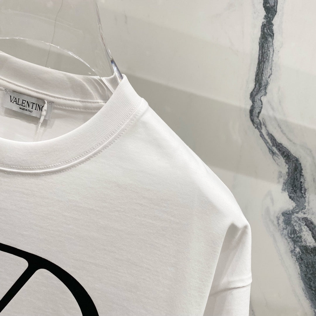 LuxluxHouse Best Quality Clothes Valentino T-shirt