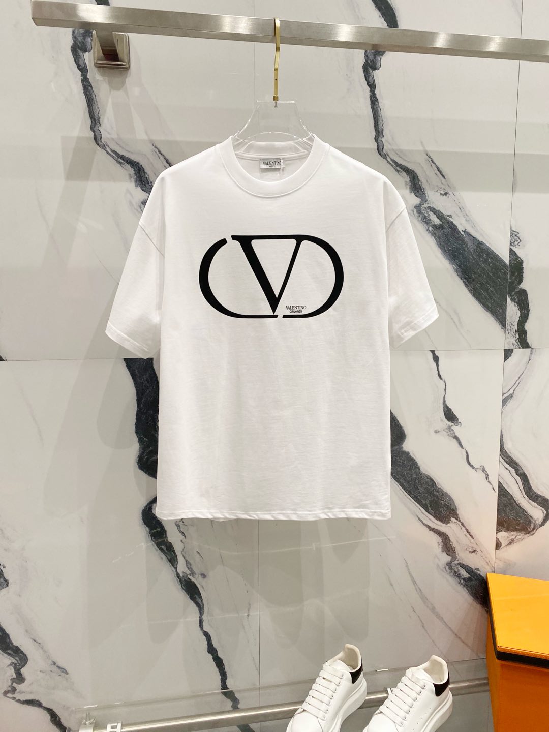 LuxluxHouse Best Quality Clothes Valentino T-shirt