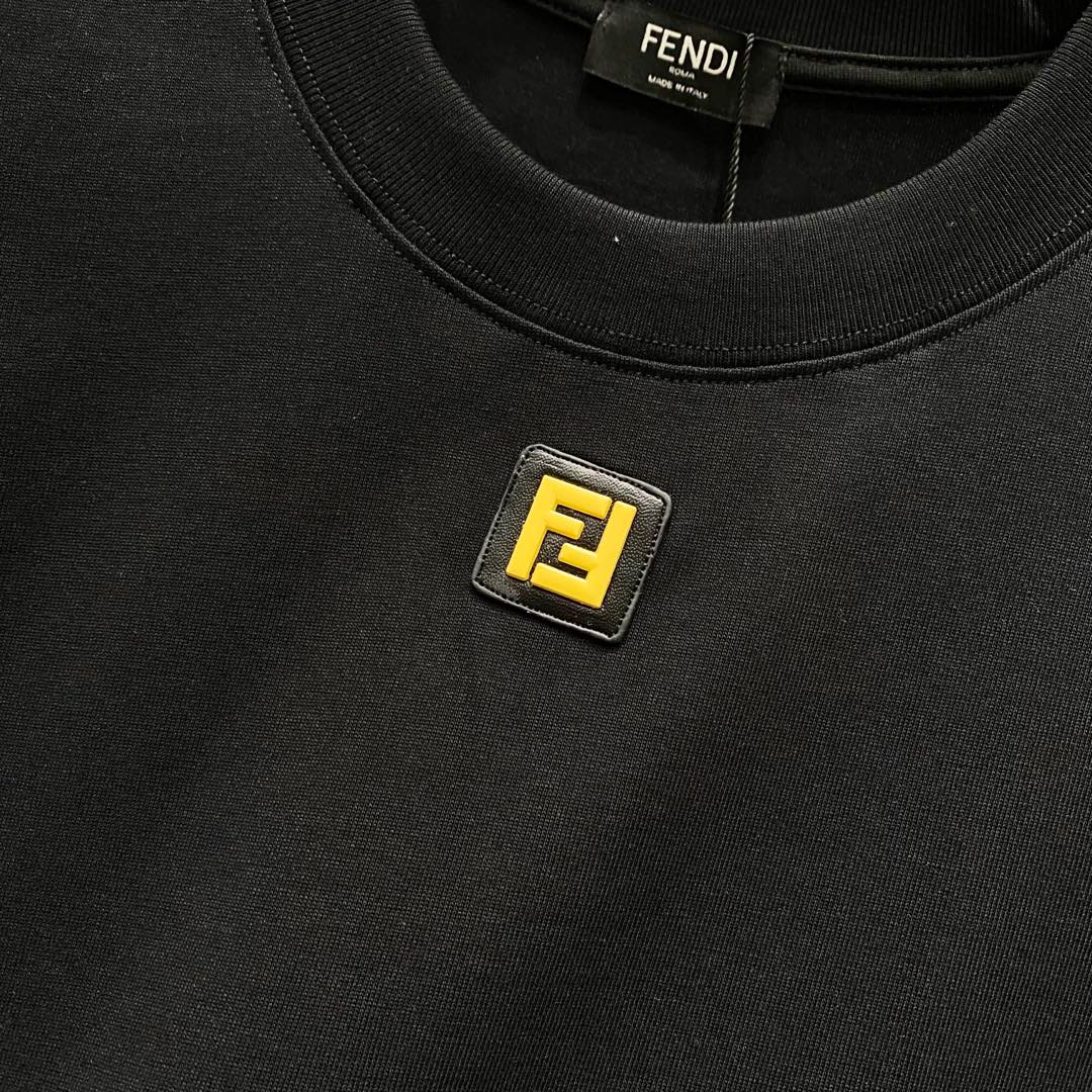 LuxluxHouse Best Quality Clothes Fendi T-shirt
