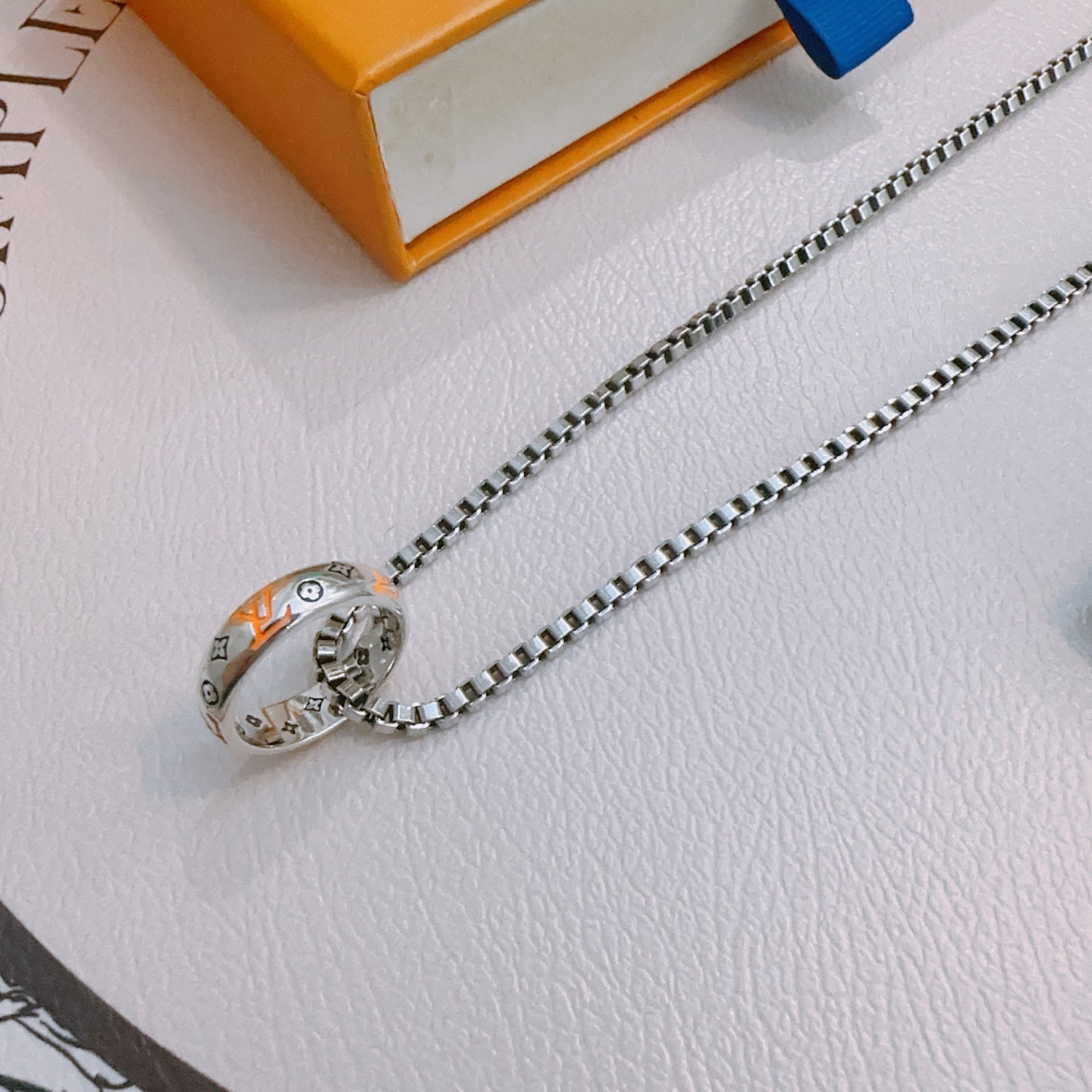 LuxluxHouse Best Quality Accessories Louis Vuitton