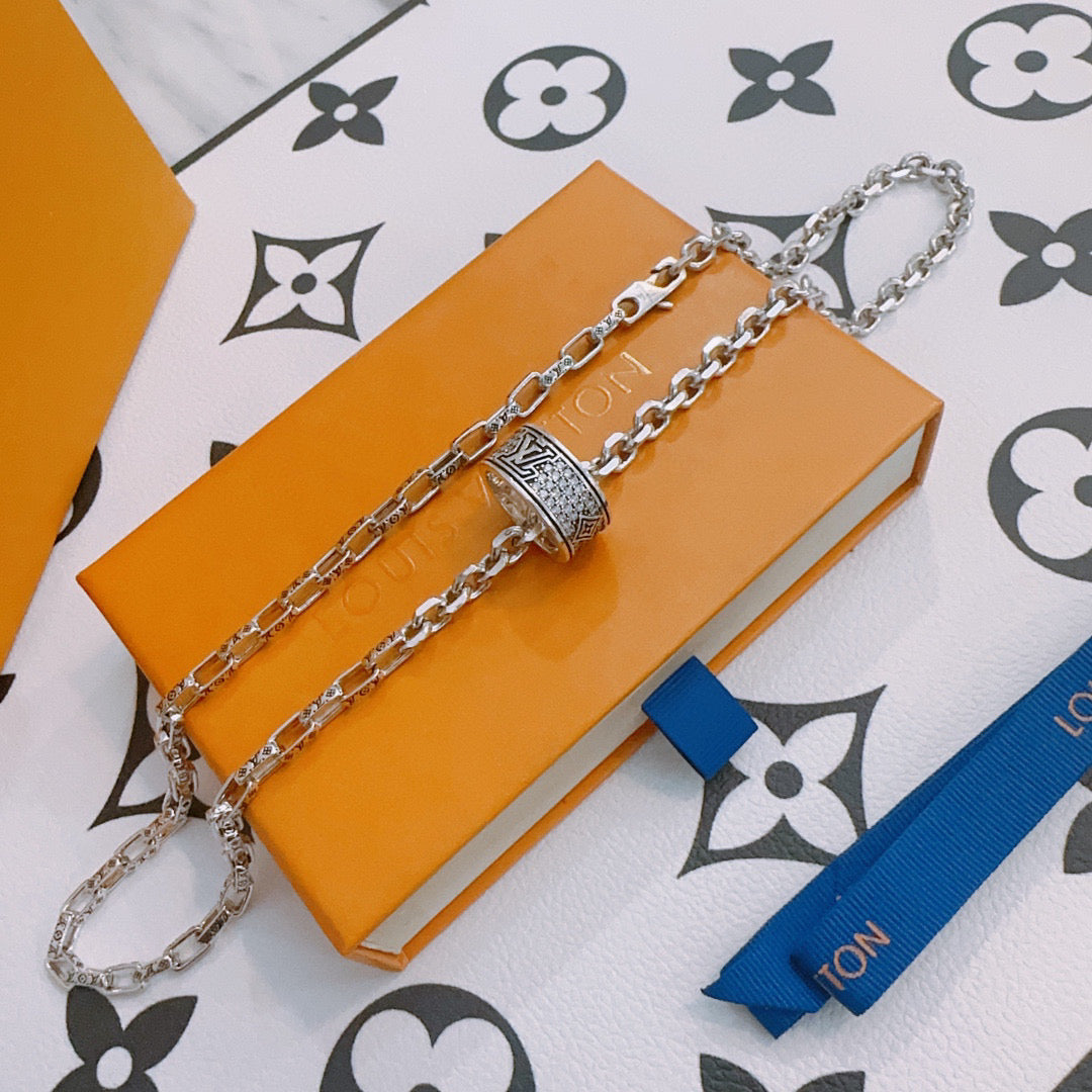 LuxluxHouse Best Quality Accessories Louis Vuitton
