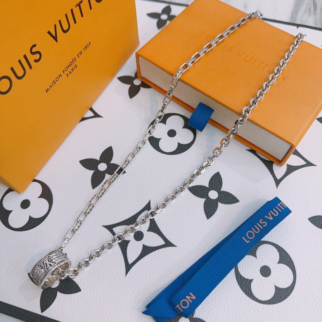 LuxluxHouse Best Quality Accessories Louis Vuitton
