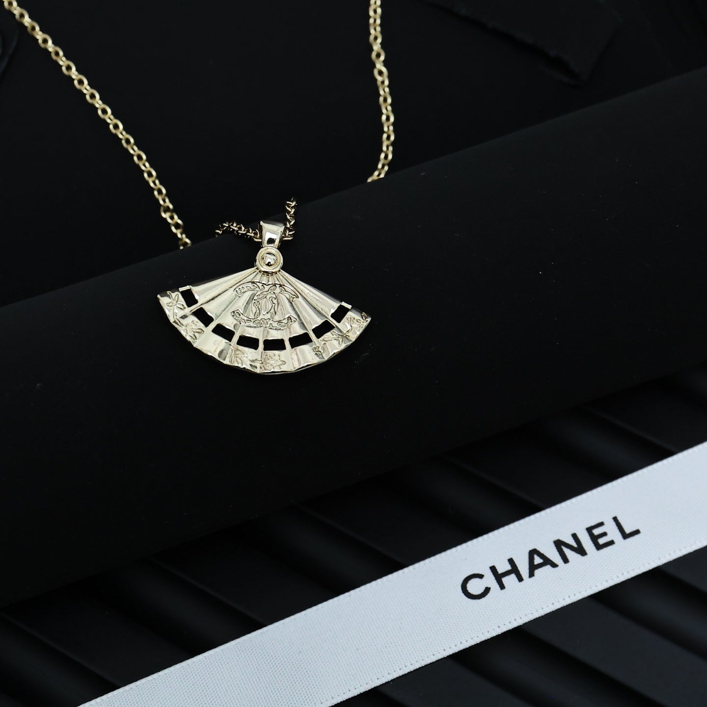 LuxluxHouse Best Quality Accessories Chanel
