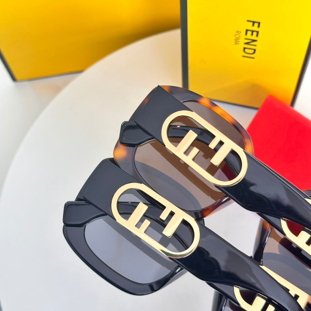 LuxluxHouse Best Quality Glasses Fendi