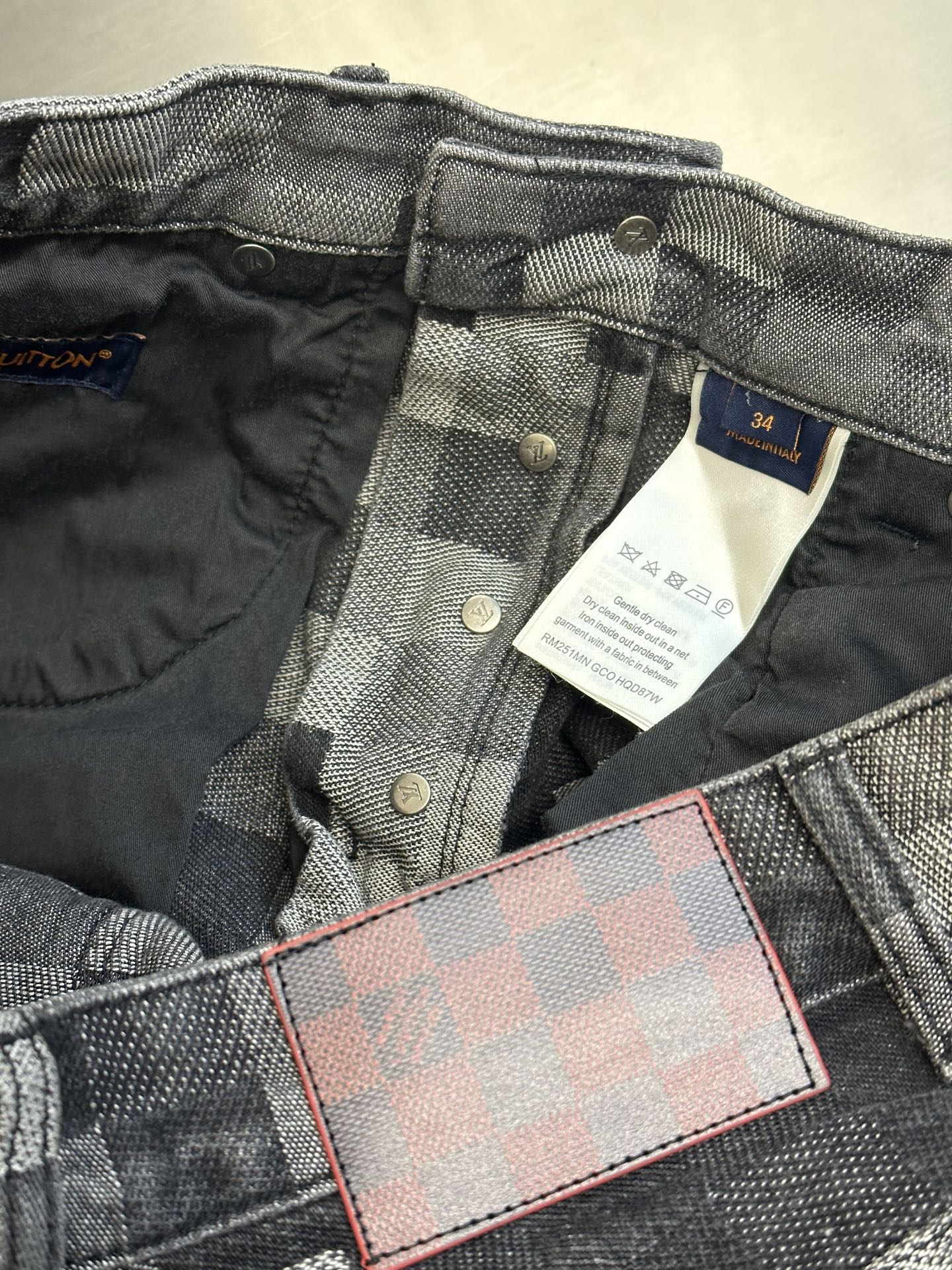 LuxluxHouse Best Quality Clothes Pants Coats & Jackets Louis Vuitton