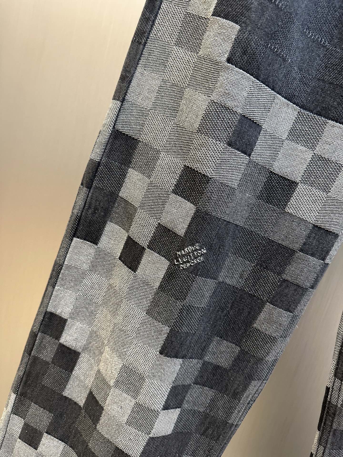 LuxluxHouse Best Quality Clothes Pants Coats & Jackets Louis Vuitton