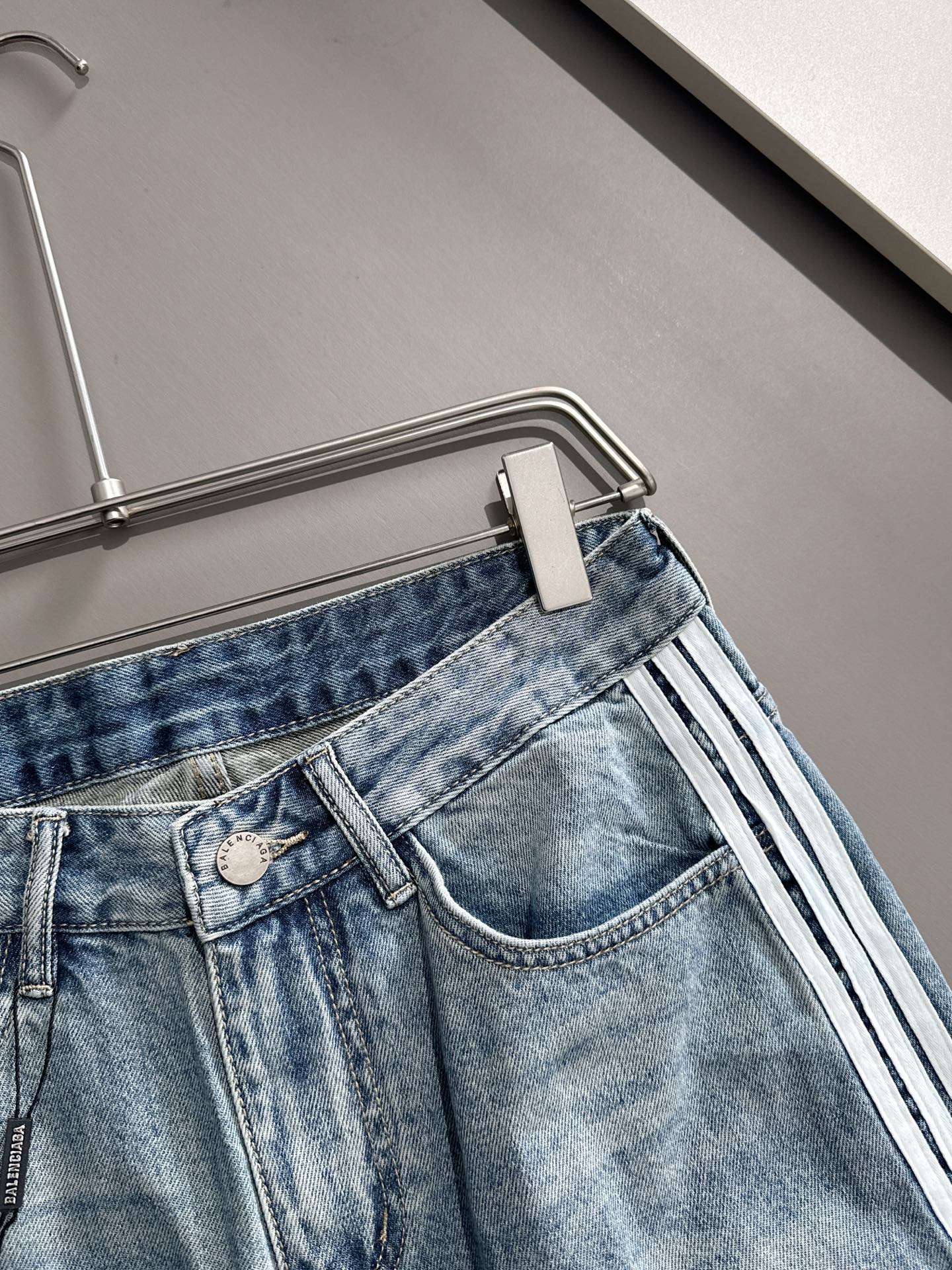 LuxluxHouse Best Quality Clothes Balenciaga Pants