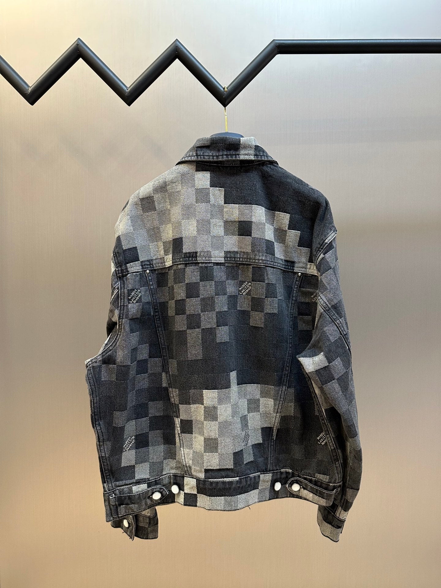 LuxluxHouse Best Quality Clothes Pants Coats & Jackets Louis Vuitton