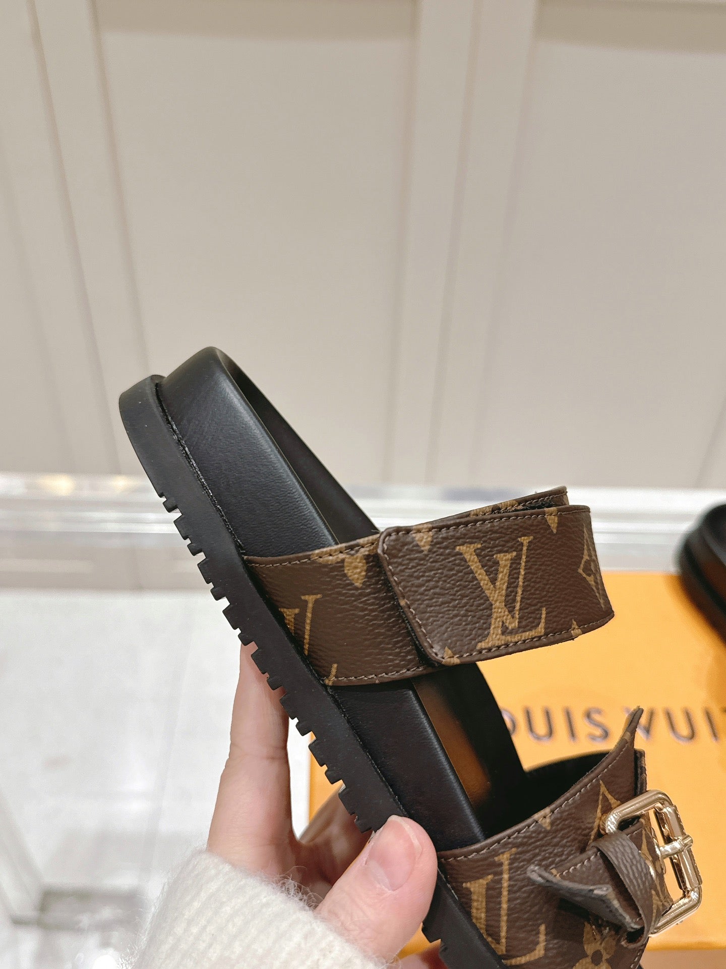 LuxluxHouse Best Quality Women Shoes Louis Vuitton