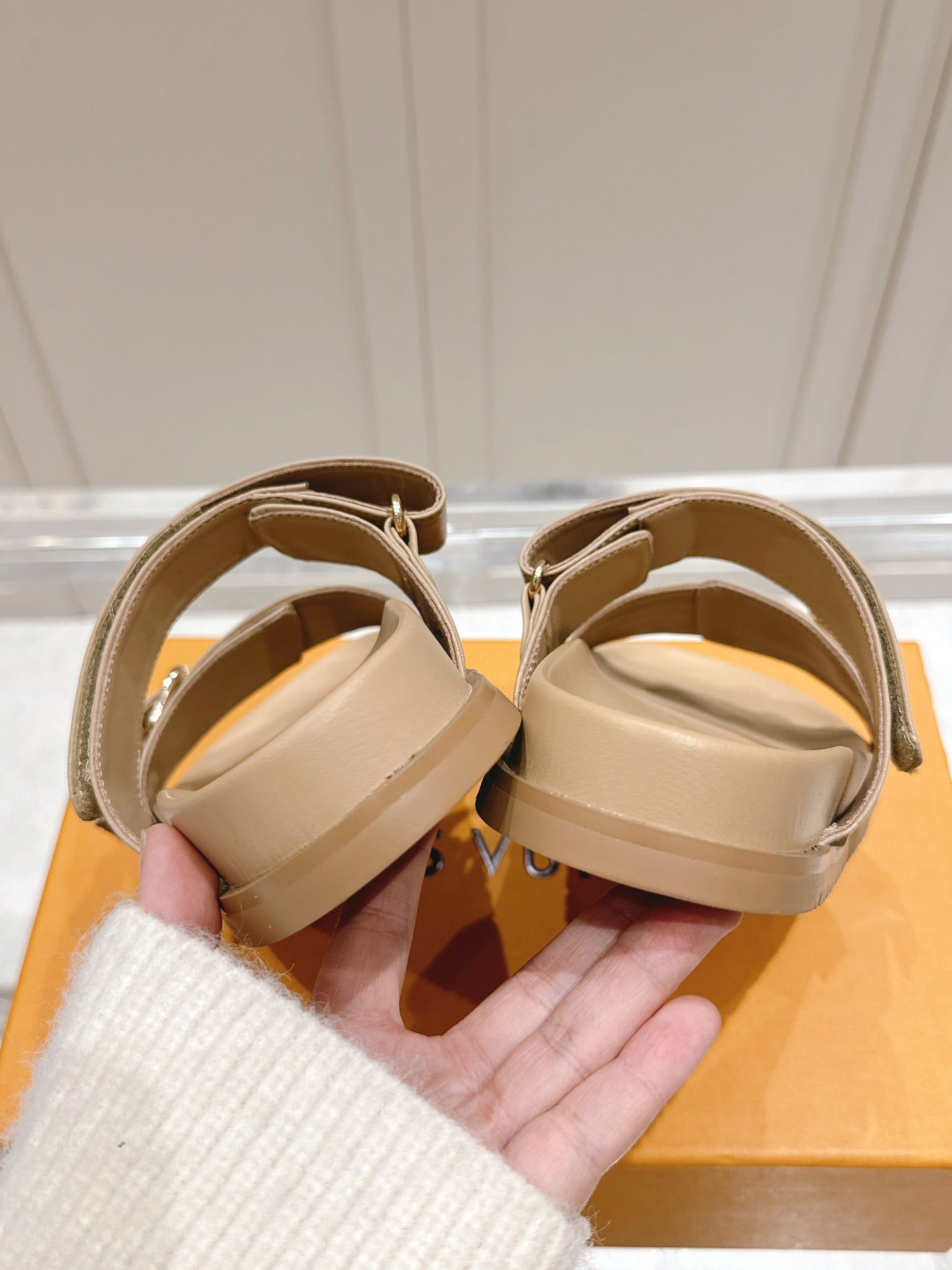 LuxluxHouse Best Quality Women Shoes Louis Vuitton