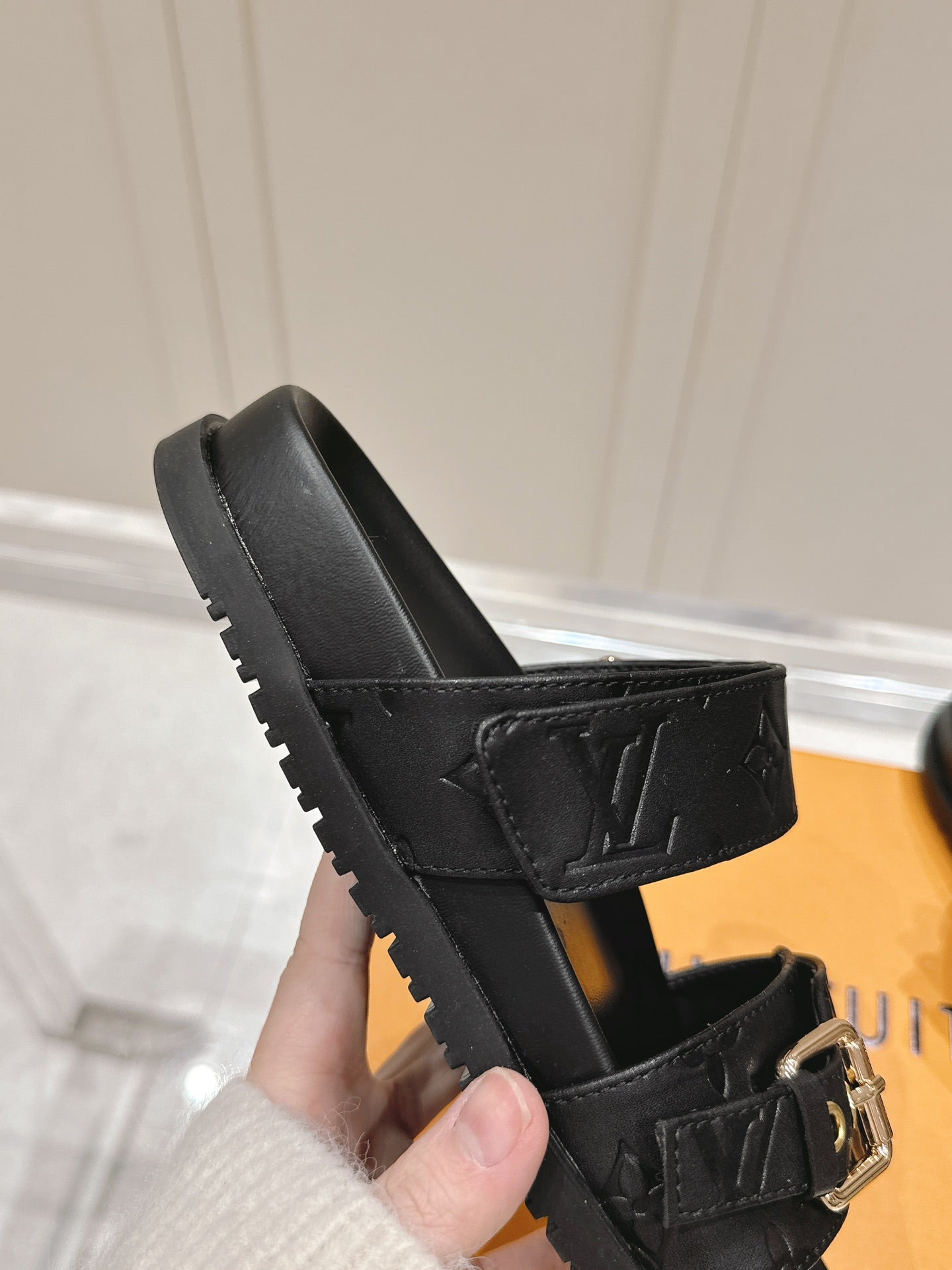 LuxluxHouse Best Quality Women Shoes Louis Vuitton