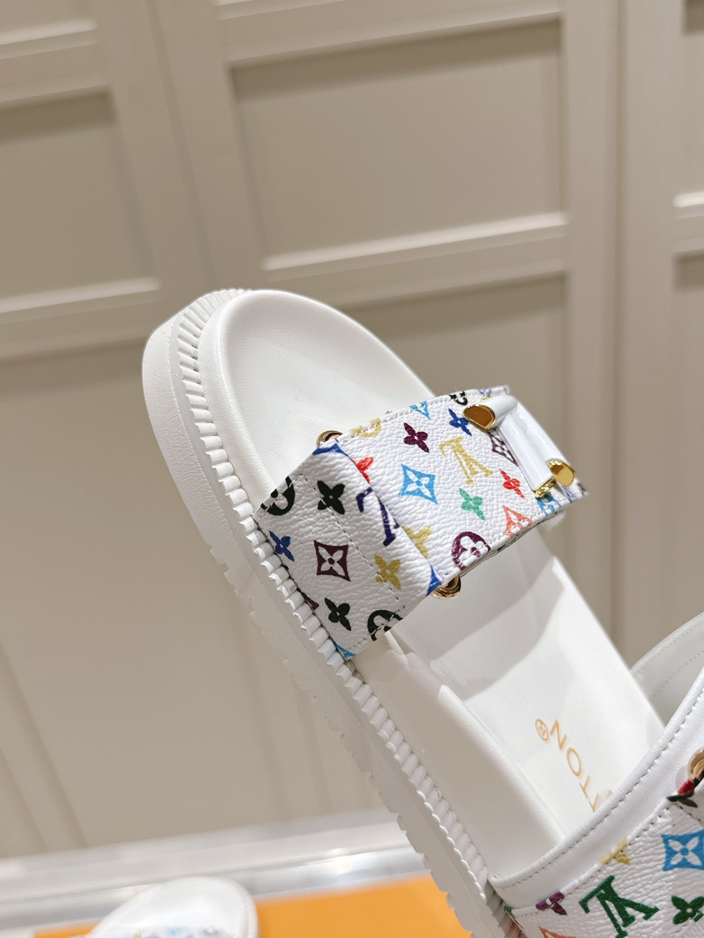 LuxluxHouse Best Quality Women Shoes Louis Vuitton