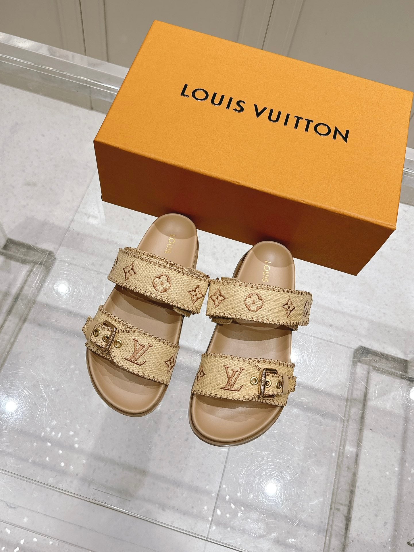 LuxluxHouse Best Quality Women Shoes Louis Vuitton