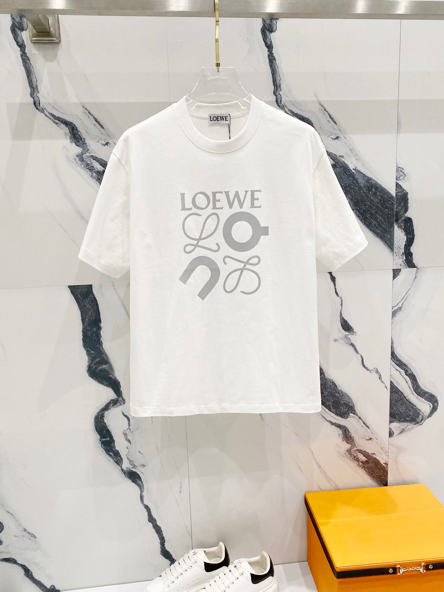 LuxluxHouse Best Quality Clothes T-shirt Loewe