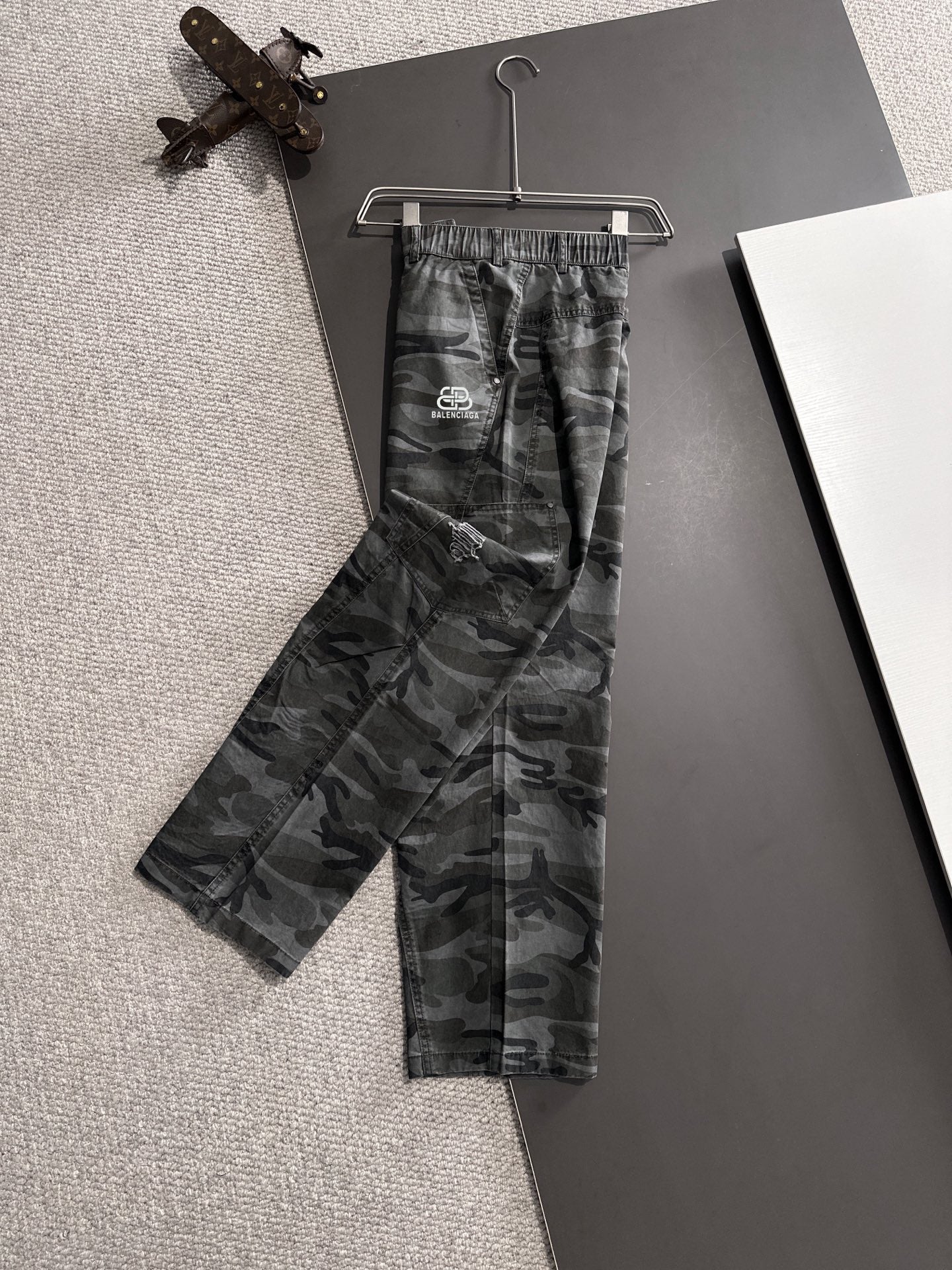 LuxluxHouse Best Quality Clothes Balenciaga Pants