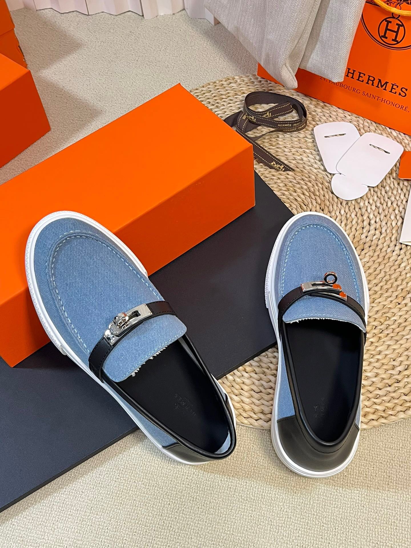 LuxluxHouse Best Quality Women Shoes Hermes