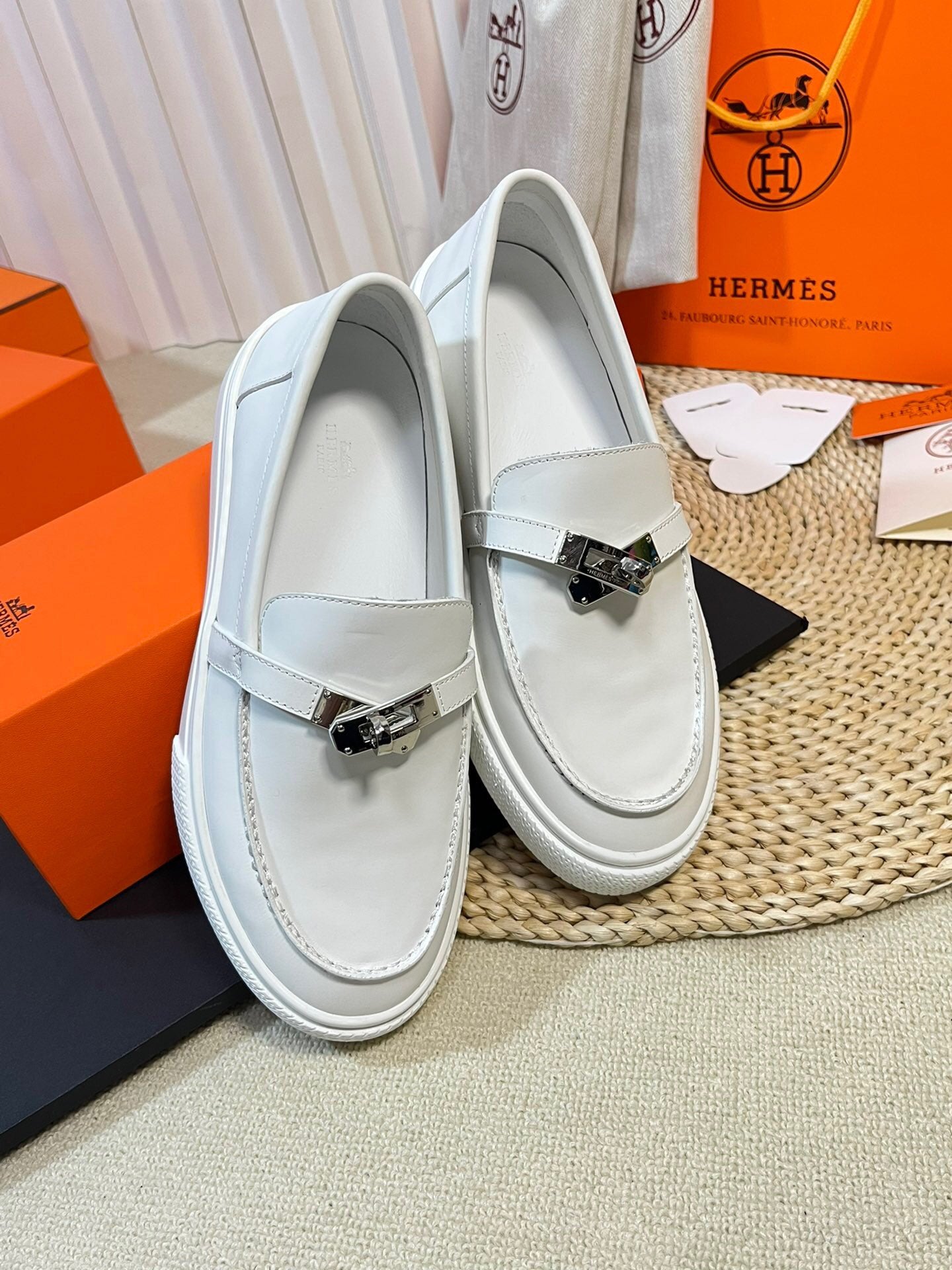 LuxluxHouse Best Quality Women Shoes Hermes