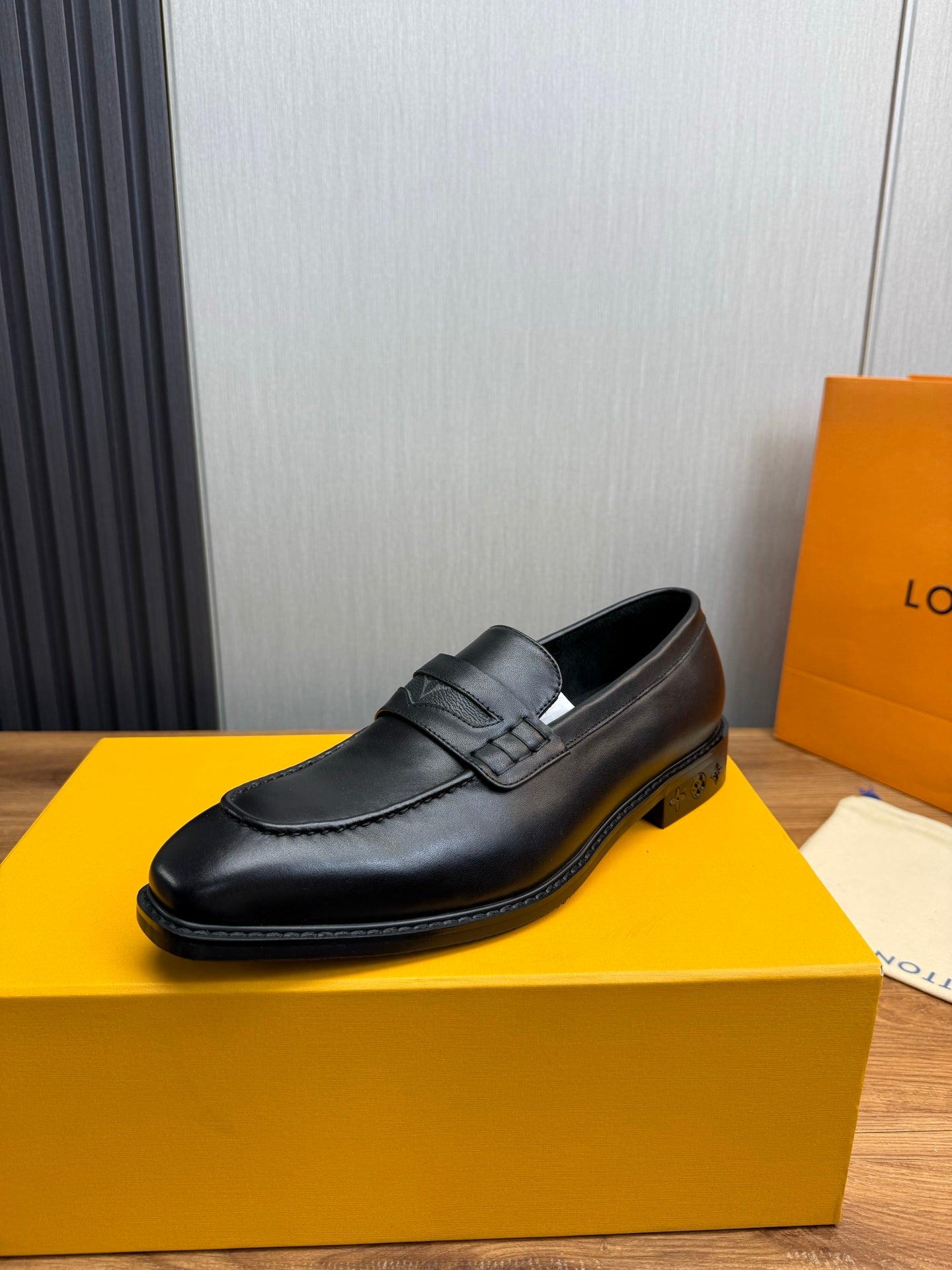 LuxluxHouse Best Quality Louis Vuitton Dress Shoes