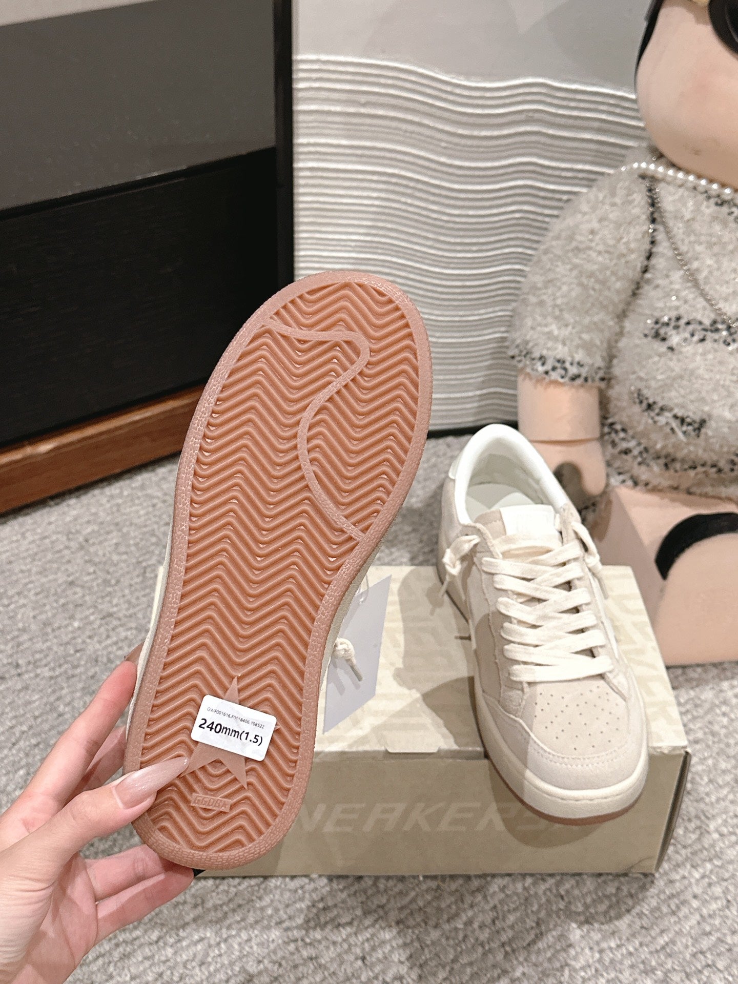 LuxluxHouse Best Quality Shoes Golden Goose