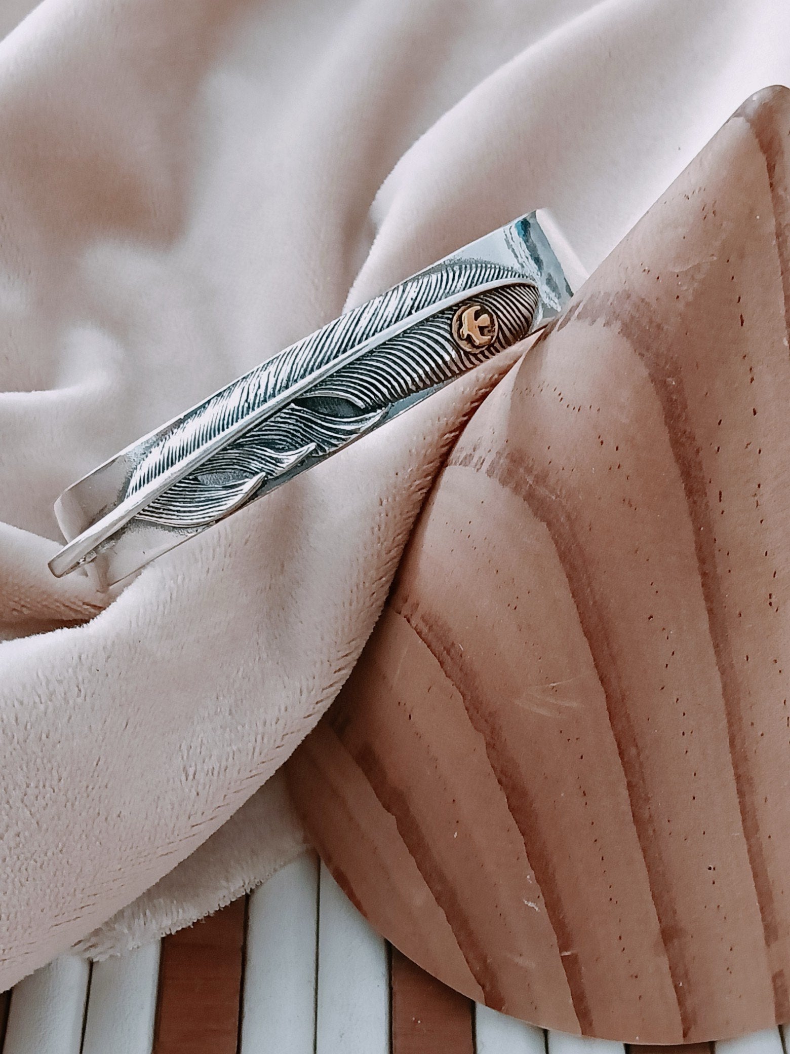 LuxluxHouse Best Quality Accessories Goros Bracelet
