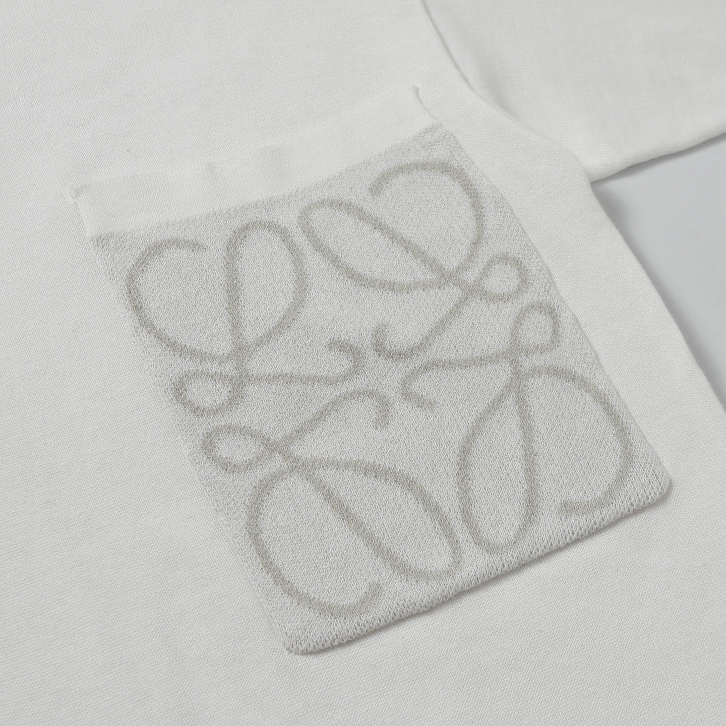 LuxluxHouse Best Quality Clothes T-shirt Loewe