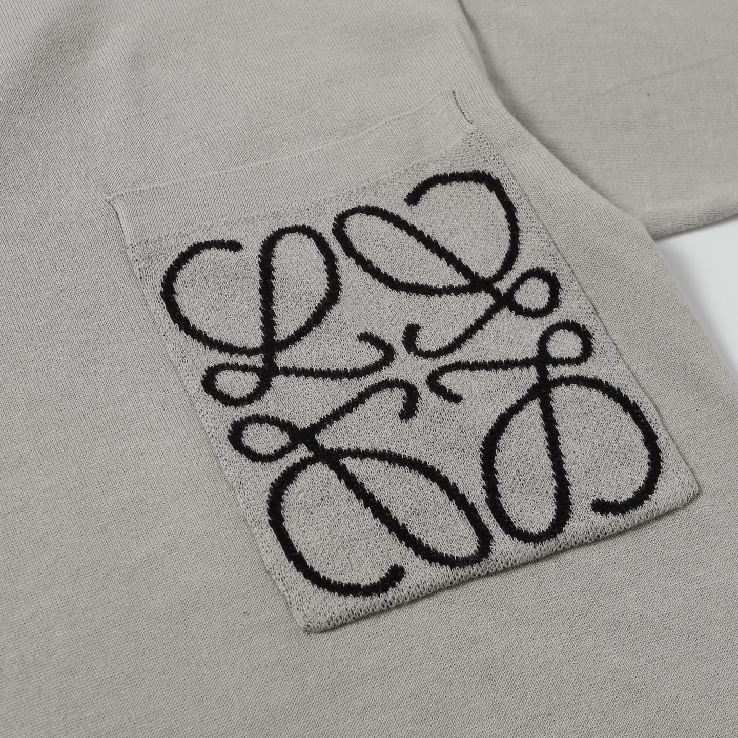 LuxluxHouse Best Quality Clothes T-shirt Loewe