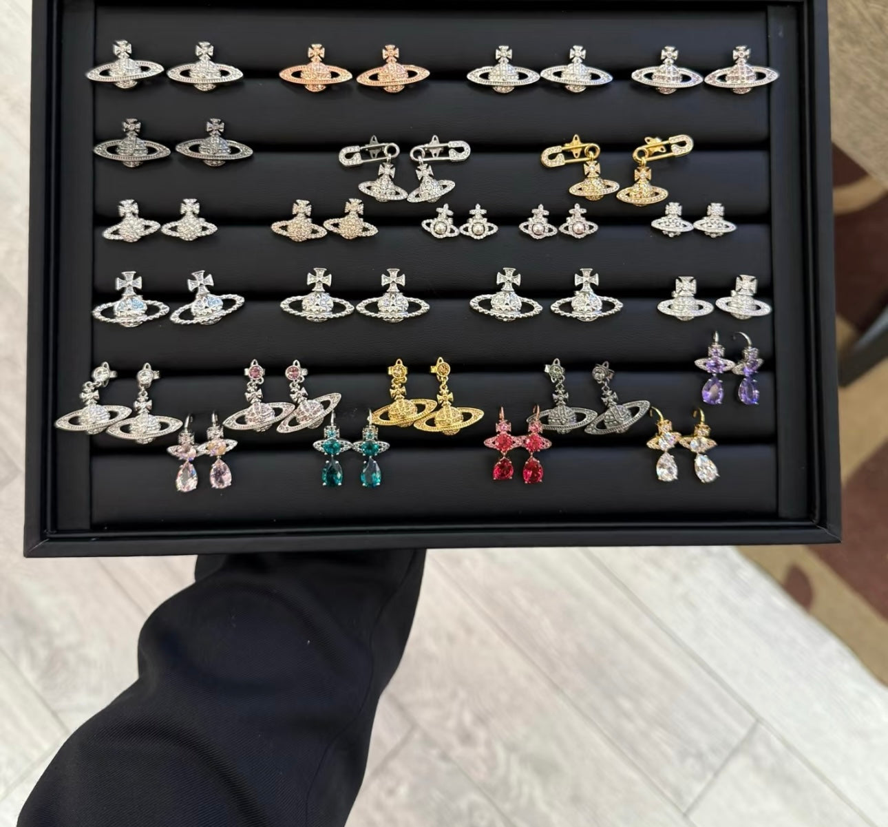 LuxluxHouse Best Quality Accessories Earrings Bracelet Vivienne Westwood Necklace