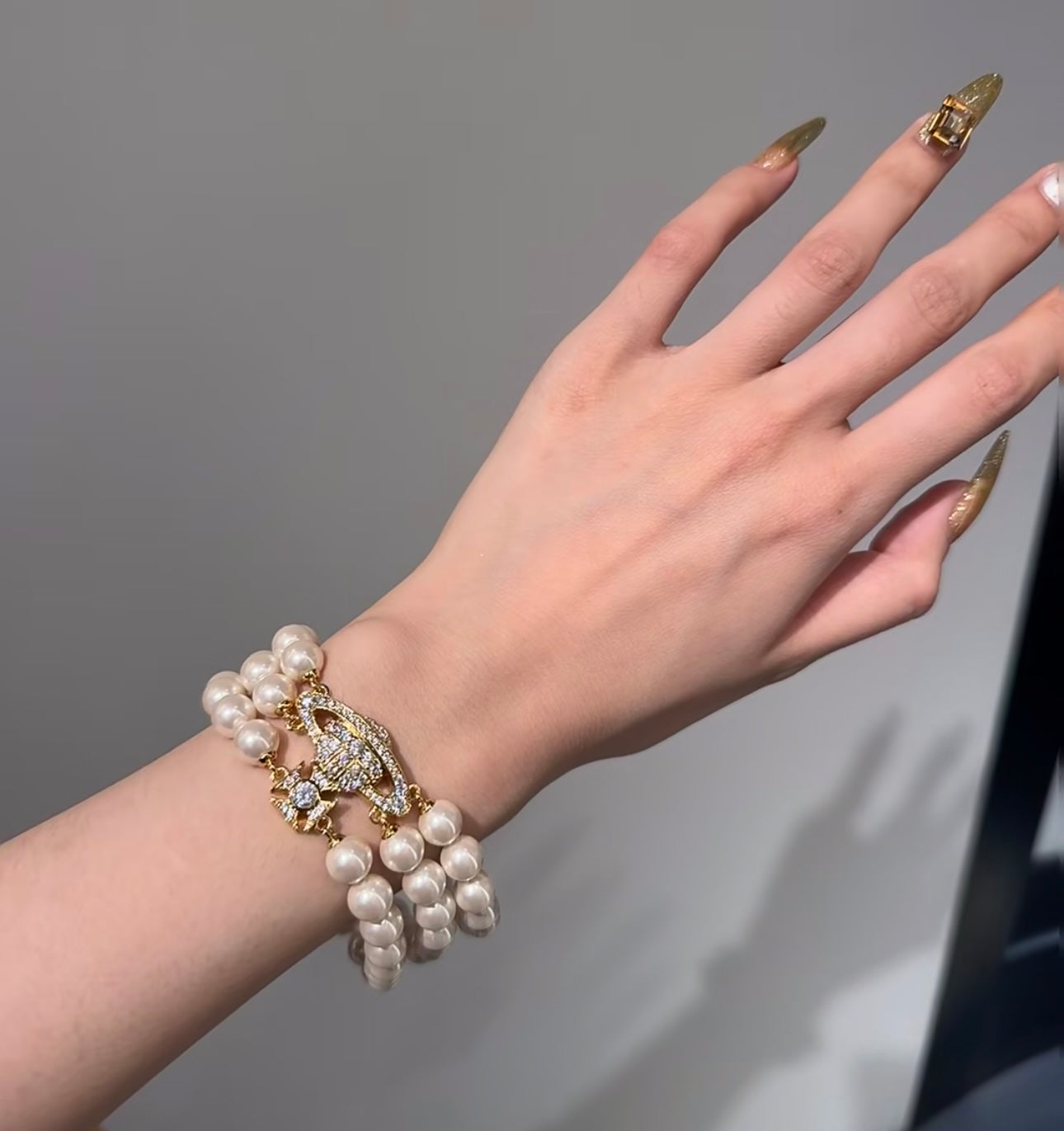 LuxluxHouse Best Quality Accessories Earrings Bracelet Vivienne Westwood Necklace