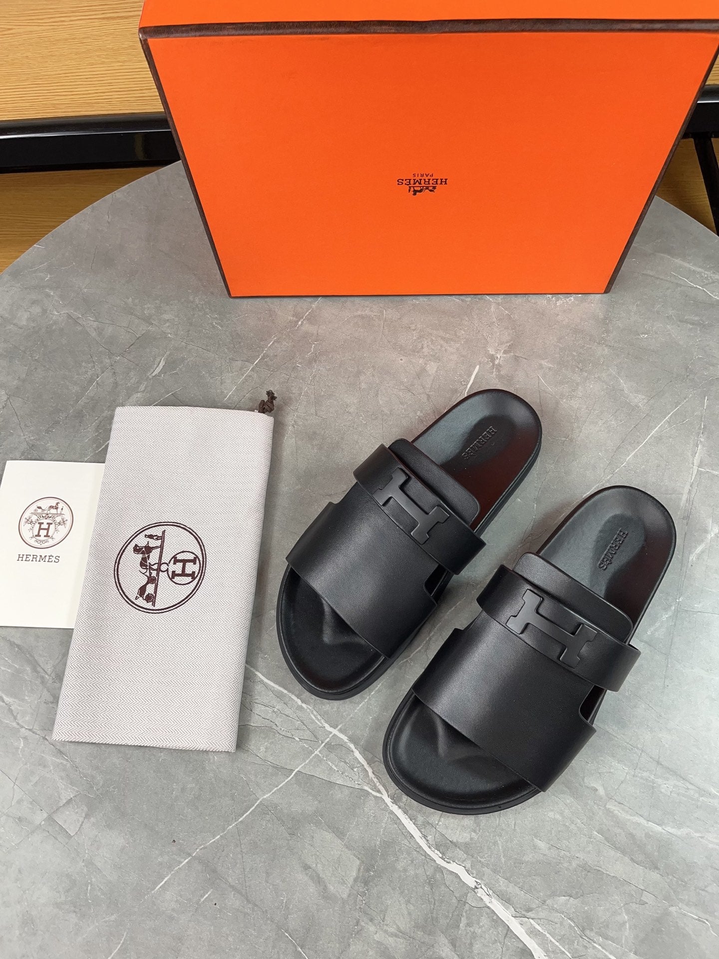 LuxluxHouse Best Quality Sandals Hermes