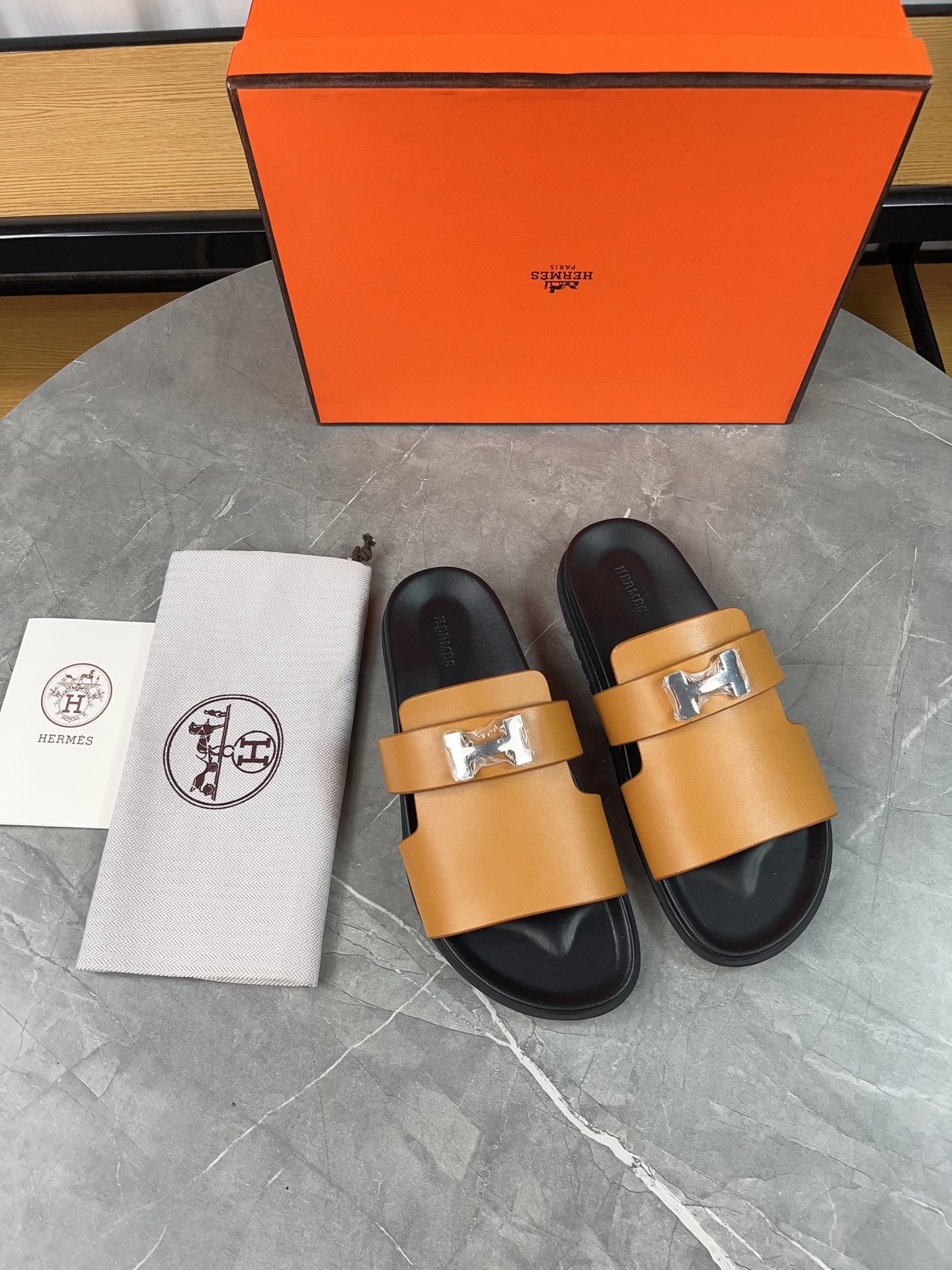 LuxluxHouse Best Quality Sandals Hermes