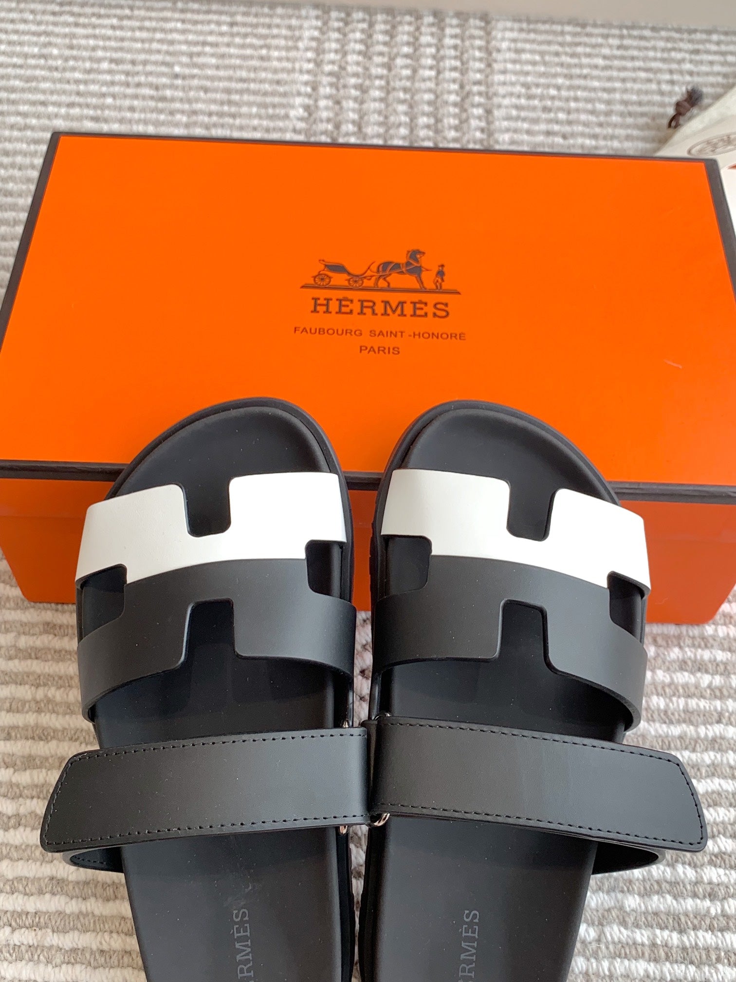 LuxluxHouse Best Quality Women Shoes Hermes