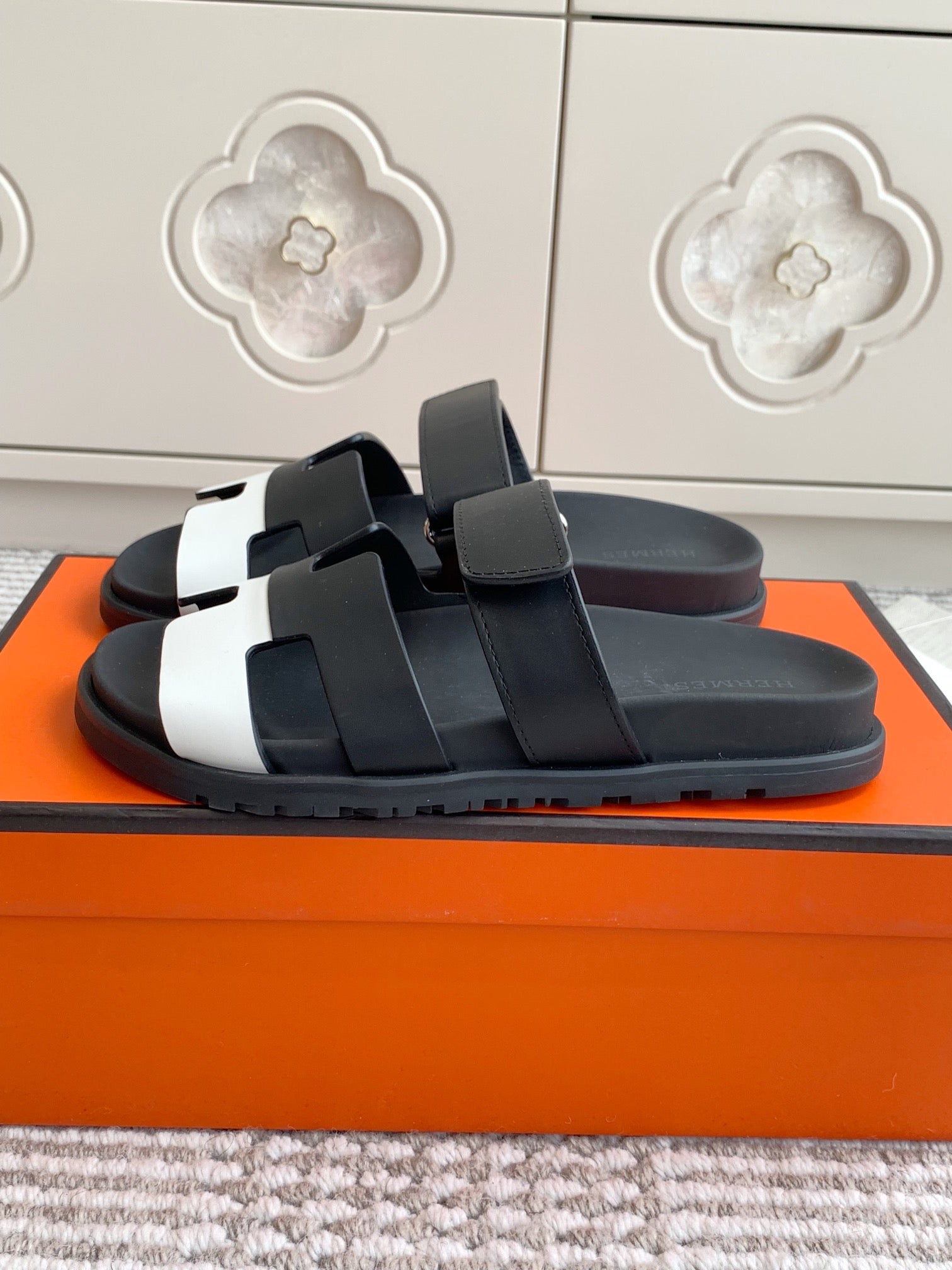 LuxluxHouse Best Quality Women Shoes Hermes