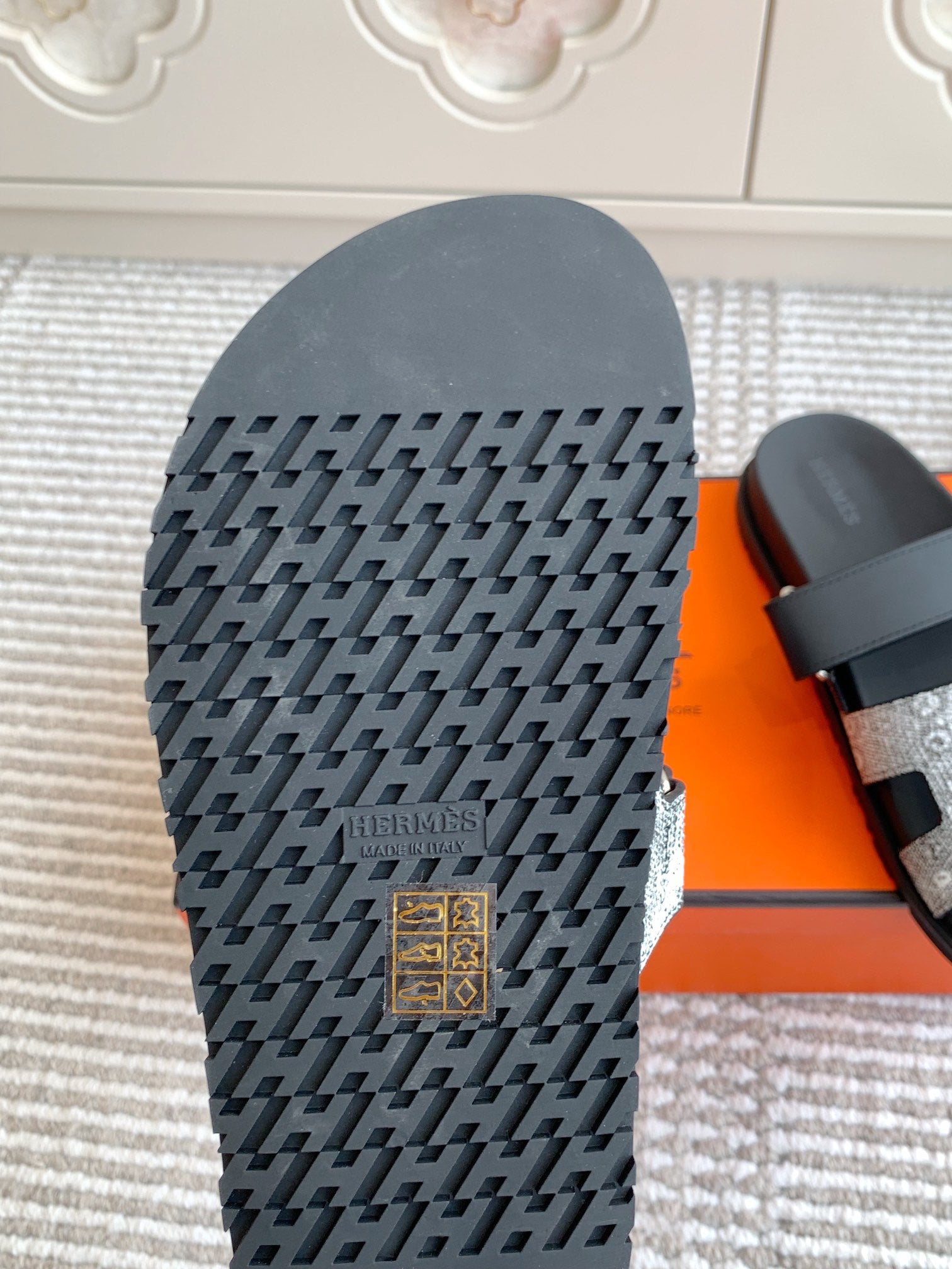 LuxluxHouse Best Quality Women Shoes Hermes