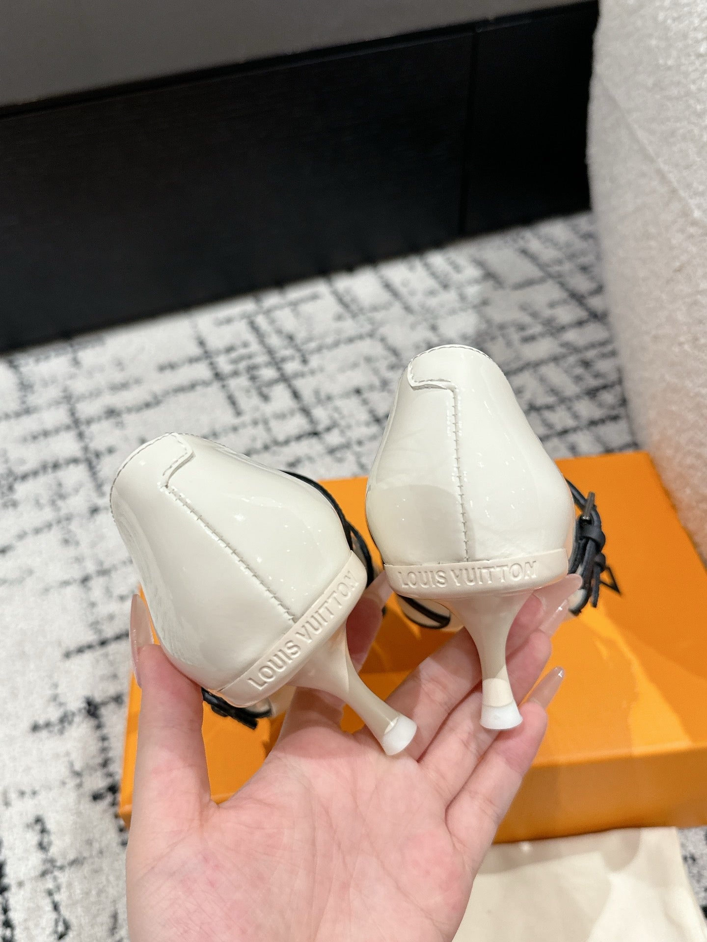 LuxluxHouse Best Quality Women Shoes Louis Vuitton