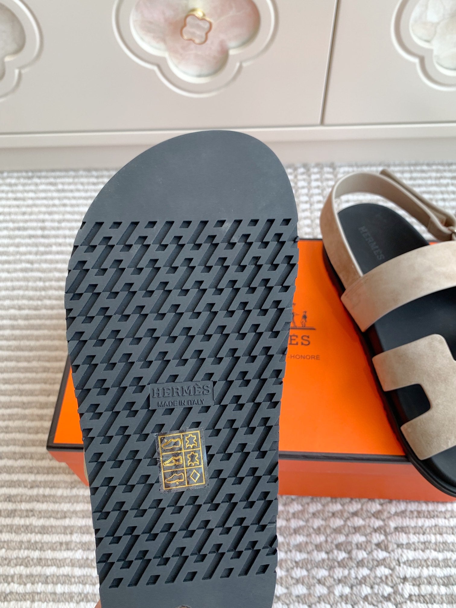 LuxluxHouse Best Quality Women Shoes Hermes