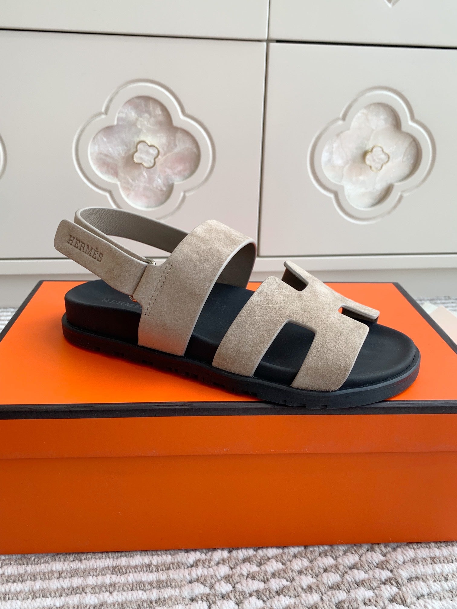 LuxluxHouse Best Quality Women Shoes Hermes