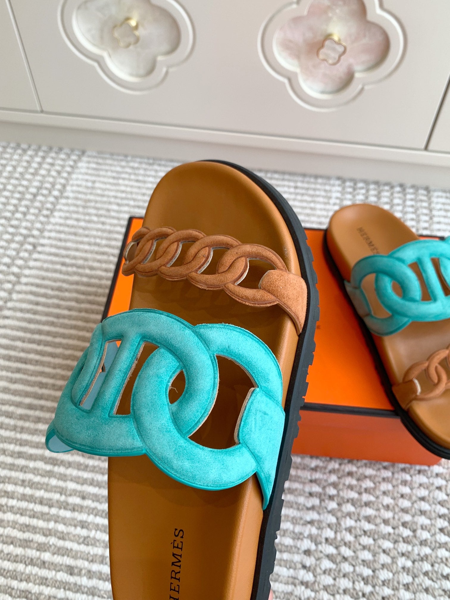 LuxluxHouse Best Quality Women Shoes Hermes