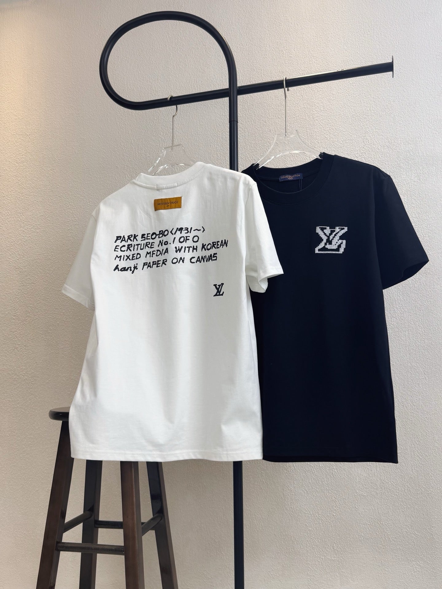 LuxluxHouse Best Quality Clothes T-shirt Louis Vuitton