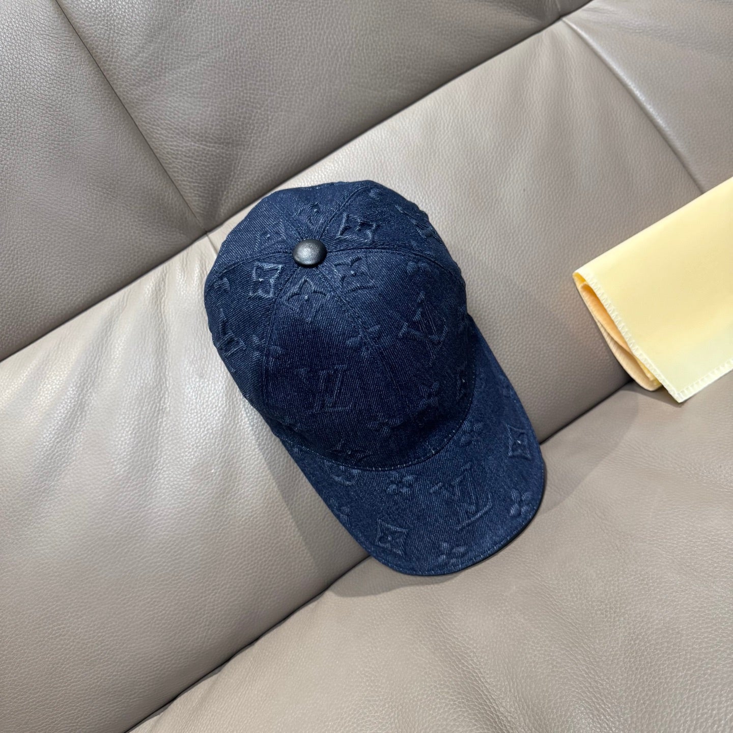 LuxluxHouse Best Quality Caps Louis Vuitton