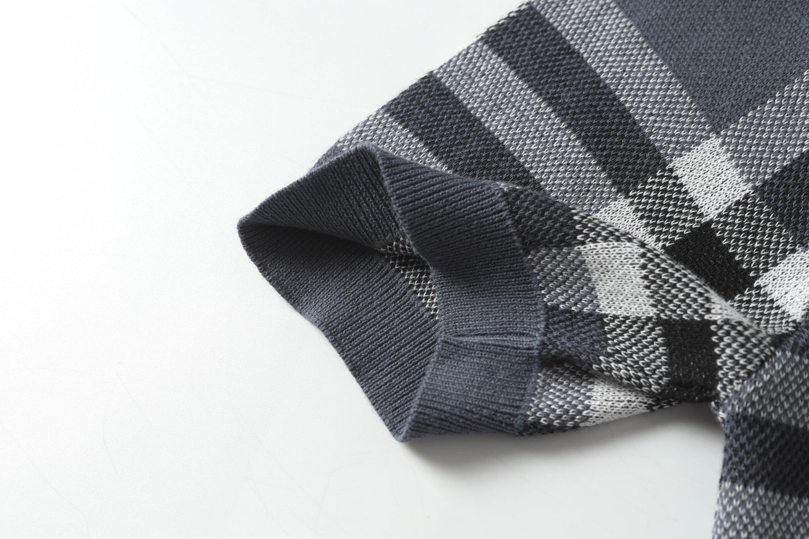 LuxluxHouse Best Quality Clothes Burberry T-shirt