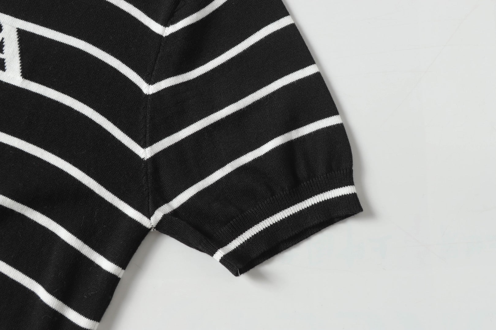 LuxluxHouse Best Quality Clothes T-shirt Prada