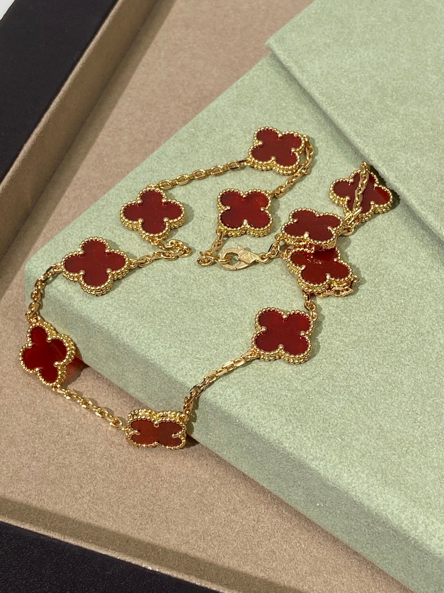 LuxluxHouse Best Quality Accessories Van Cleef & Arpels