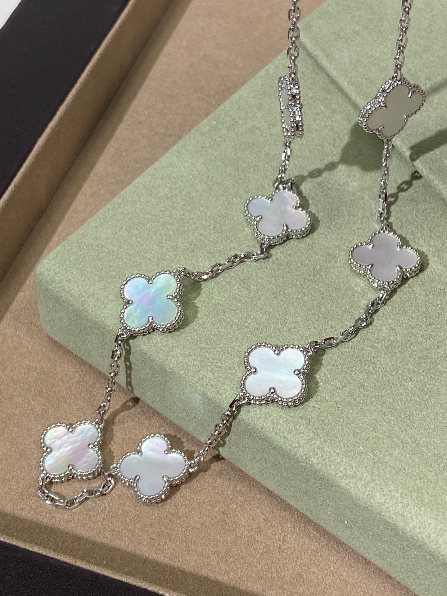 LuxluxHouse Best Quality Accessories Van Cleef & Arpels