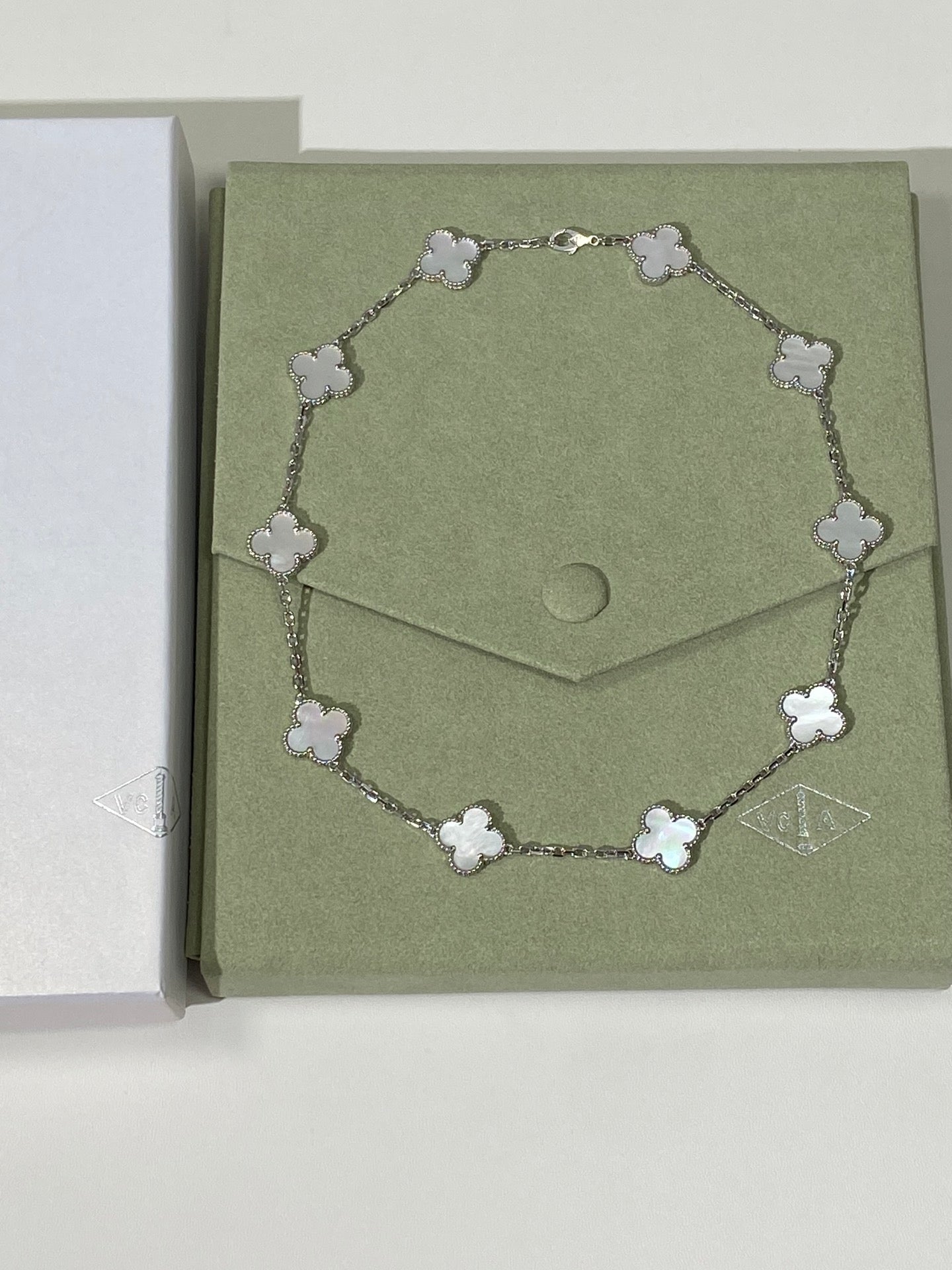 LuxluxHouse Best Quality Accessories Van Cleef & Arpels