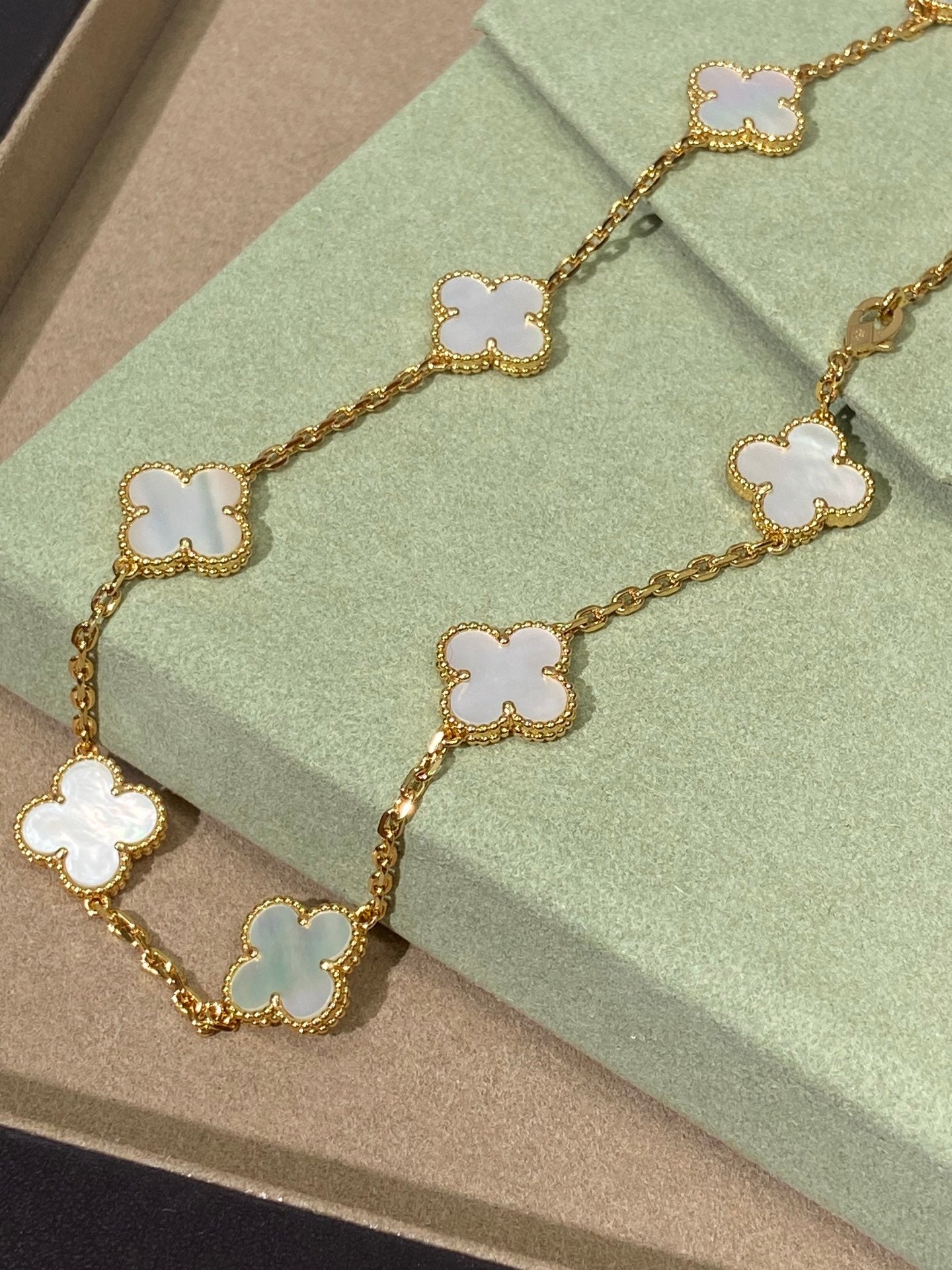 LuxluxHouse Best Quality Accessories Van Cleef & Arpels