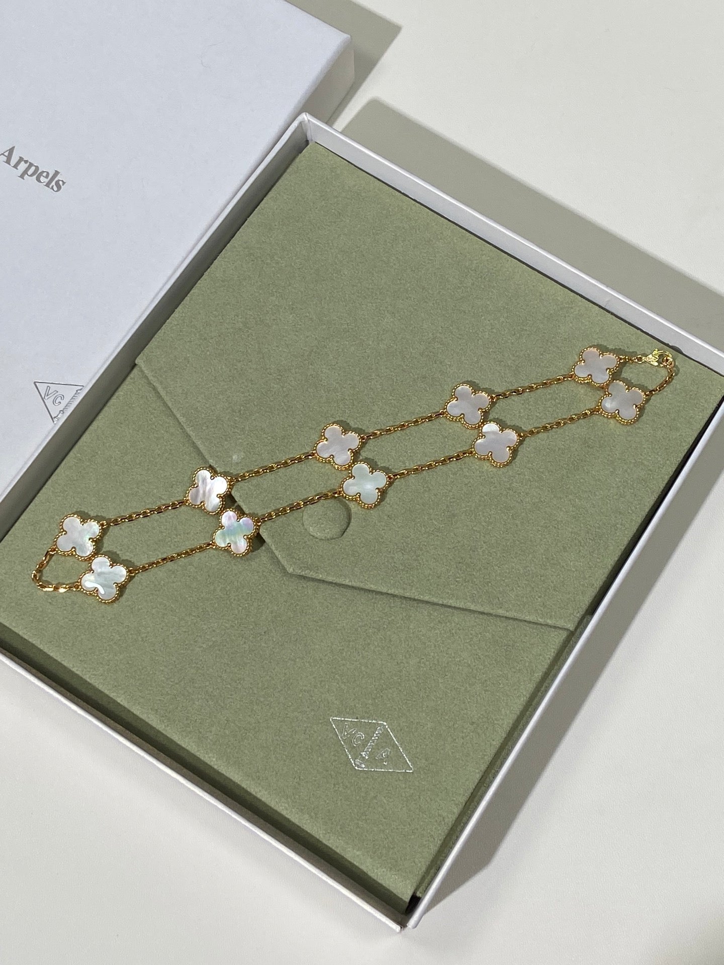 LuxluxHouse Best Quality Accessories Van Cleef & Arpels